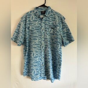 Vineyard Vines Performance Harbor Shirt Mens L Blue Shark AOP Fishing Button Up